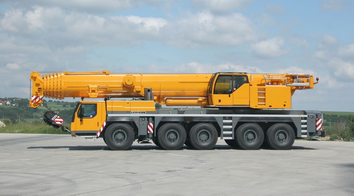 Liebherr LTM 1200-5.1 med radiostyrning